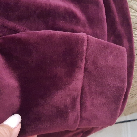 STRETCHY Athletic jacket soft velour zip-up  with pockets--waist length! - Picture 9 of 10